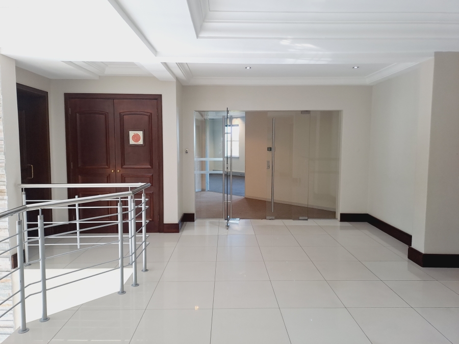 To Let commercial Property for Rent in Rosenpark Western Cape